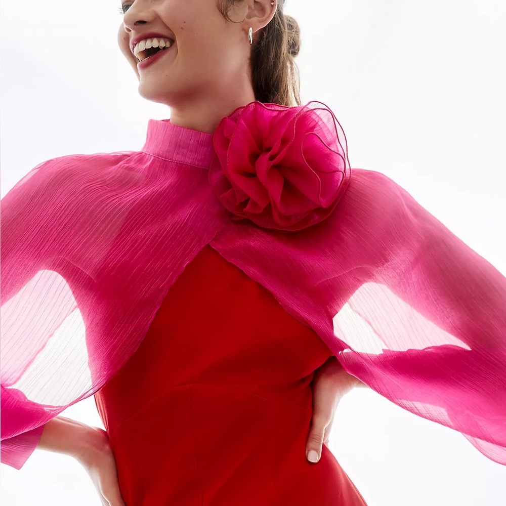 Anthropologie rosette tulle sleeves - Pink